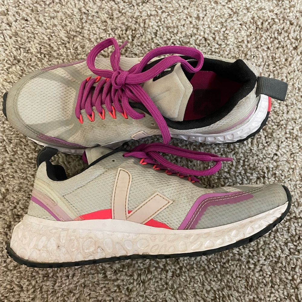 Veja Sneakers